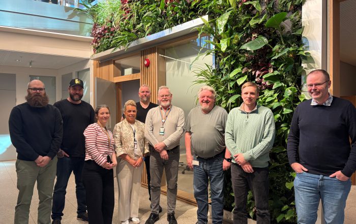 ENIGE: CargNet er i gavn med årets lønnsoppgjør. NJFs Mariann Ravnanger, Forhandlingsleder Petter Trønnes, Per Brudeseth Hansgaard, André Laukli, Arntzen, Eirik Hagen og Michael Normann Borgersen har forhandlet med Dag Bjørnar Jonsrud, Trine Alexandersen, Tore-Andre Haugen Stutlien og Kent André Lieng fra CargoNet.